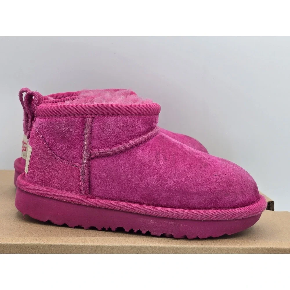 UGG Kids Mini Boot in Hot Pink
